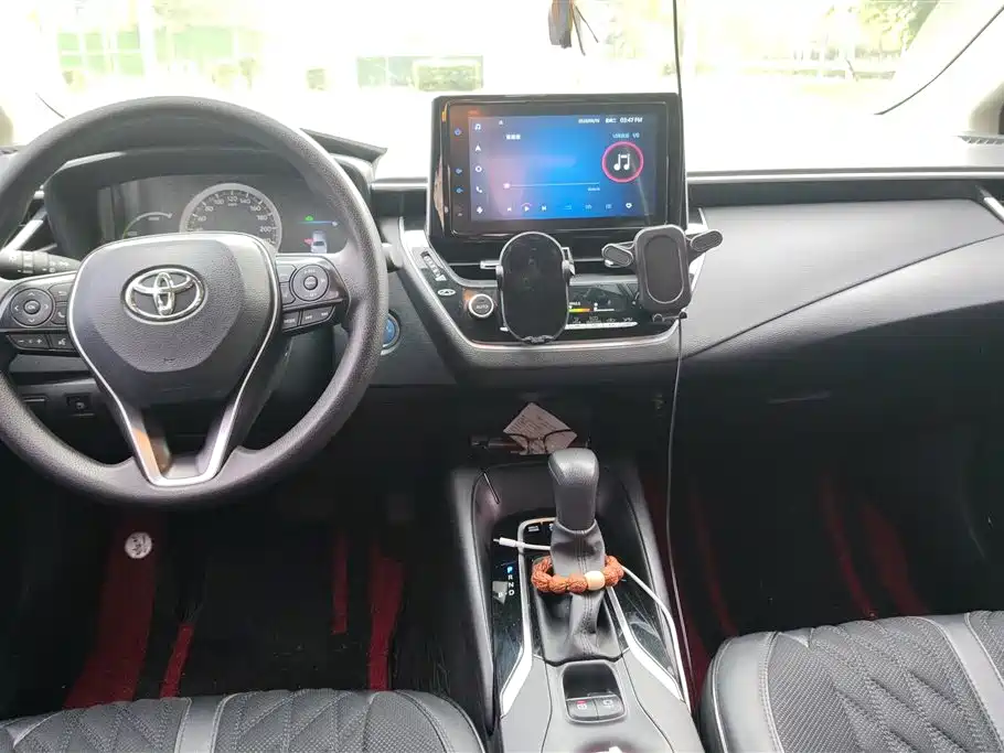 Toyota Corolla 2021 Hybrid 1.8L E-CVT Elite Edition фото 12