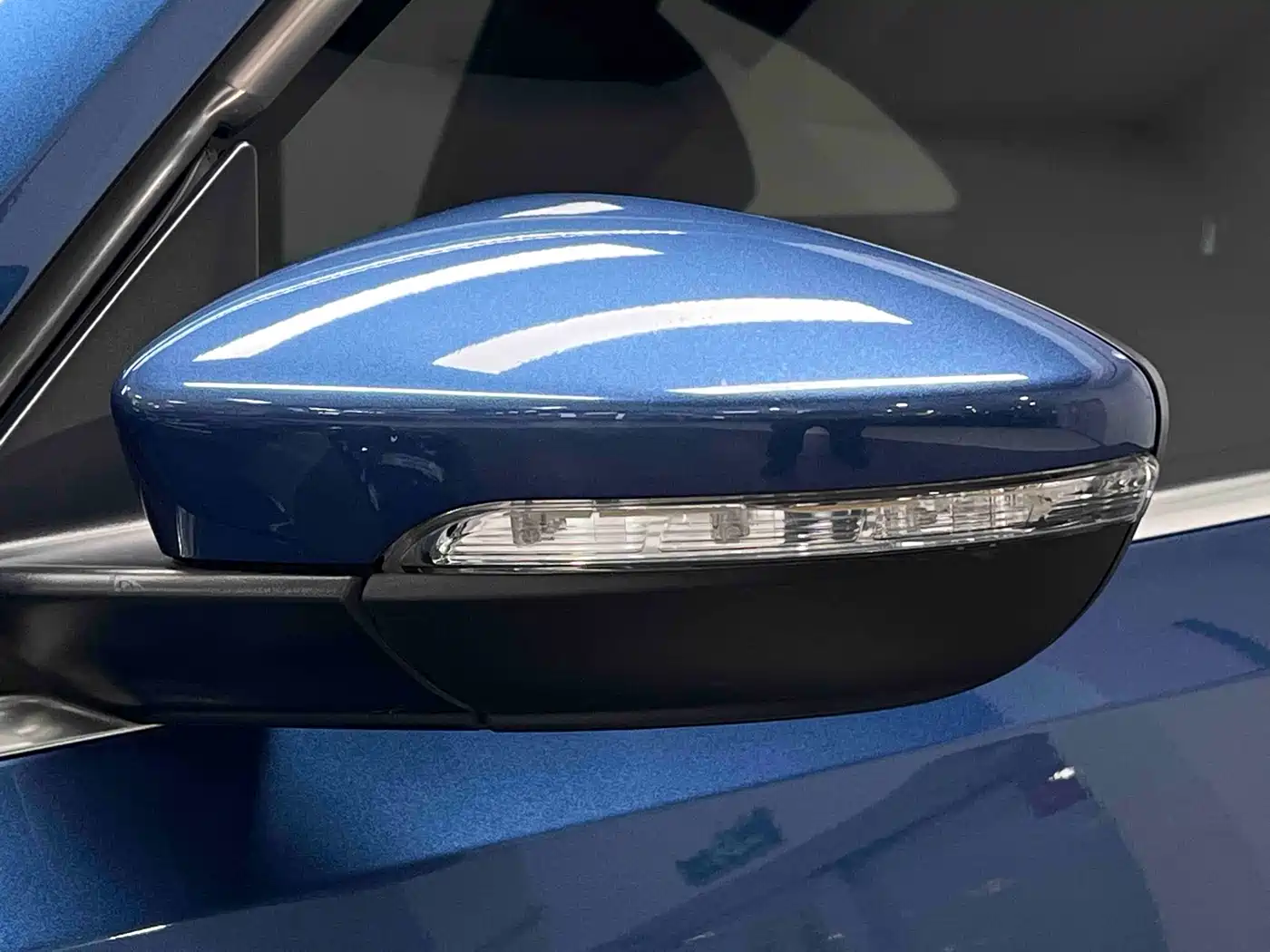 Volkswagen Beetle 2018 180TSI Easy Joy Edition фото 11