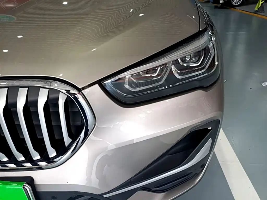 BMW X1 New Energy 2020 xDrive30Le Premium Edition фото 24