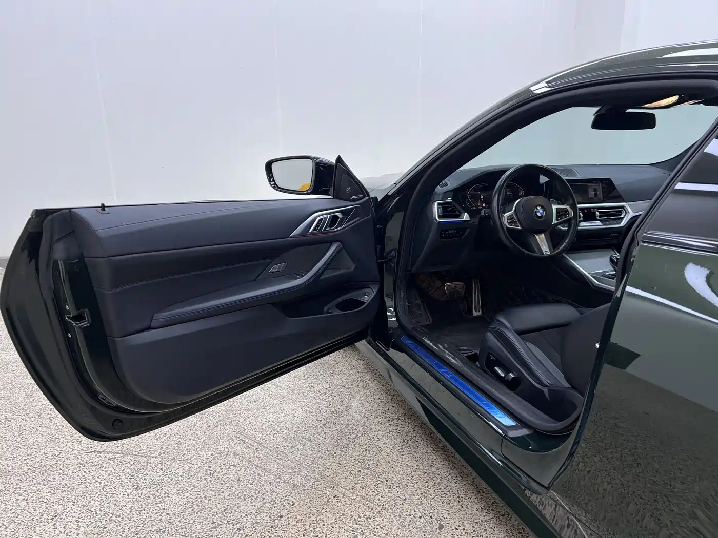 BMW 4 Series 2022 Second Facelift 430i M Sport Shadow Edition фото 12