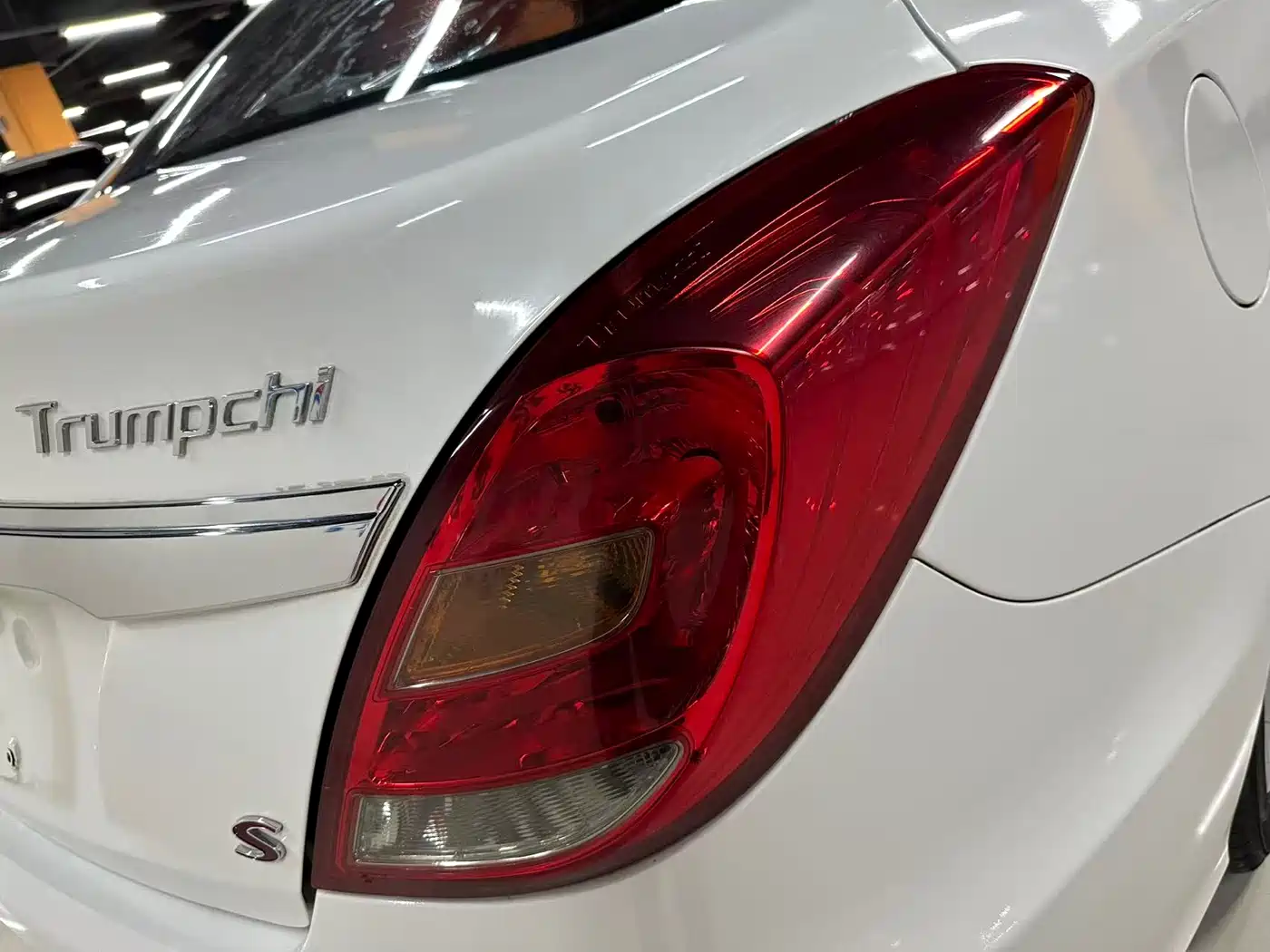 GAC Trumpchi Trumpchi GA3S Vision 2014 1.6L Automatic Luxury ESP Edition фото 14