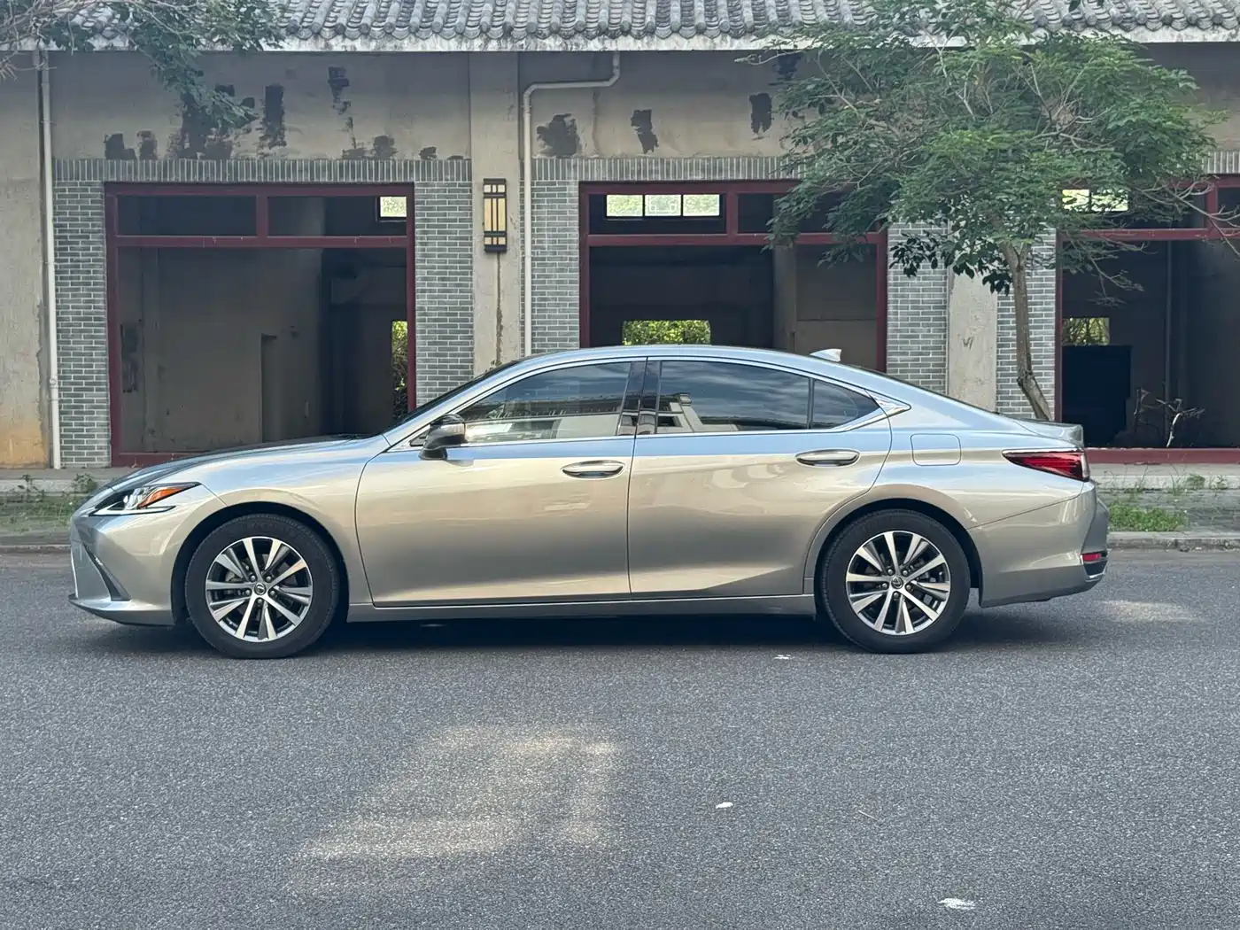 Lexus ES 2018 200 Excellence Edition China V фото 10