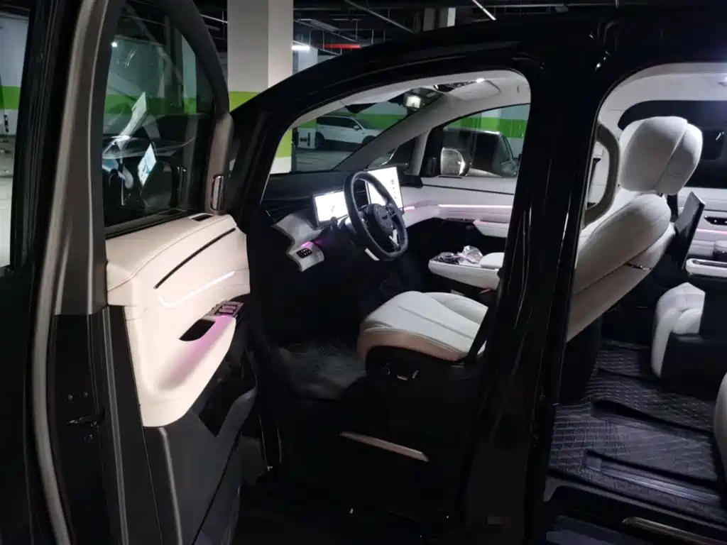 Geely Galaxy Yizhen L380 2025 Model 650km Flagship Edition AWD фото 13