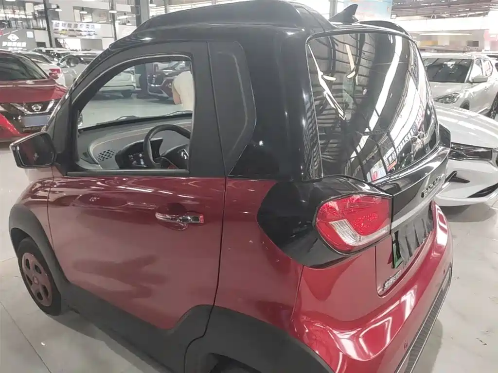 BAOJUN E100
