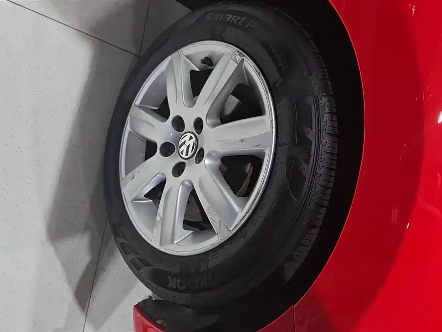 Volkswagen Polo 2013 1.6L Automatic Comfort Edition фото 6