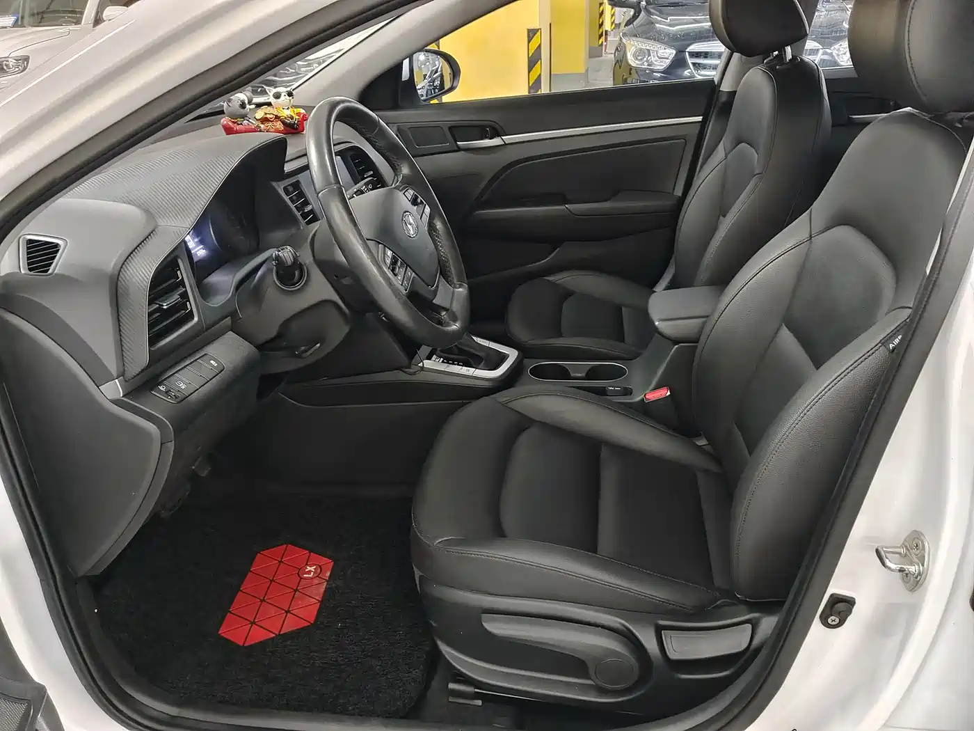 Hyundai Elantra 2019 1.5L CVT Smart Elite фото 7