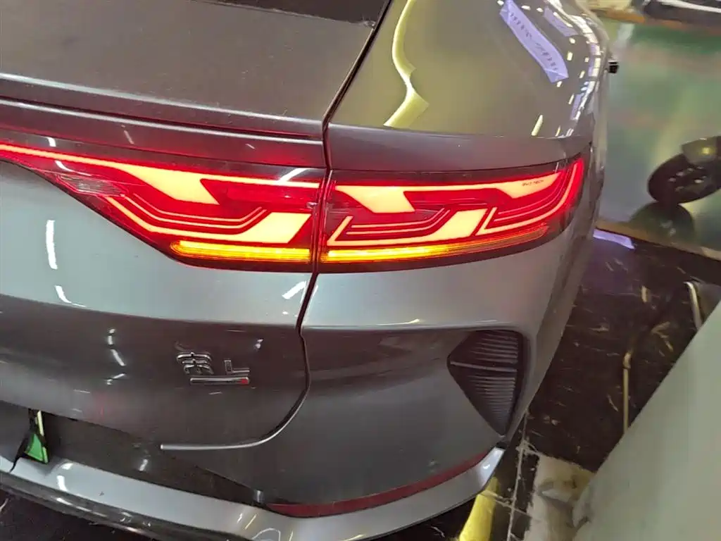 BYD Song L EV 2025 Smart Driving Edition 662km Lidar Excellence фото 8