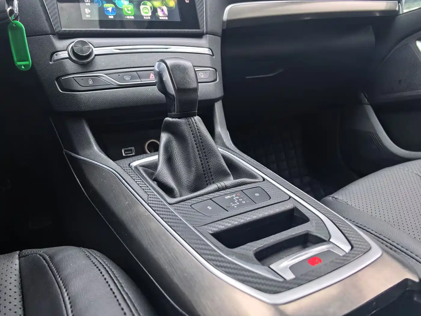 Peugeot 408 2014 1.8L Automatic Luxury Edition фото 10
