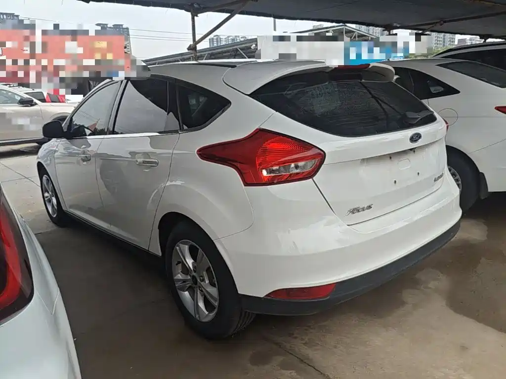 Фото 5 - Ford Focus