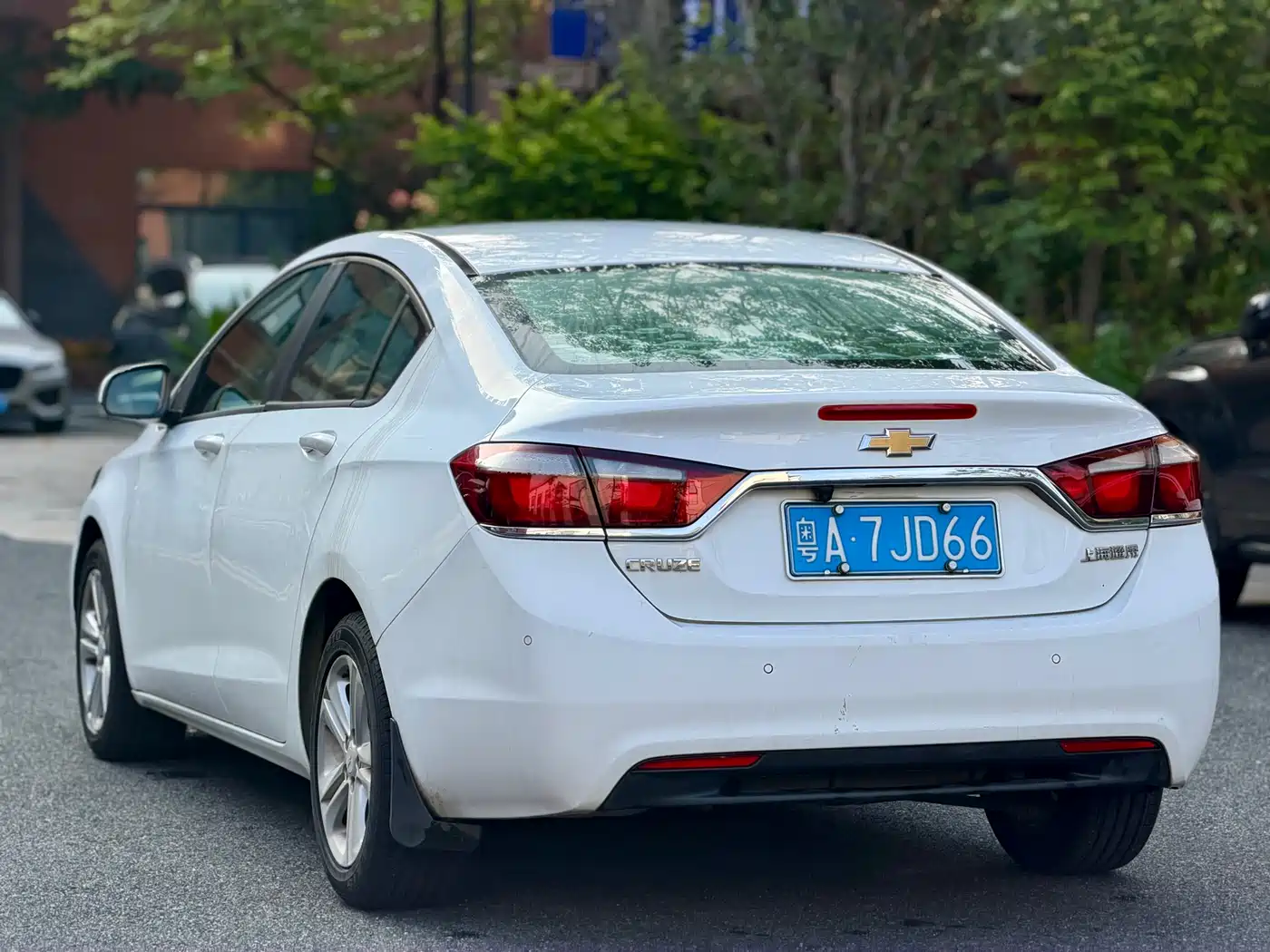 Chevrolet Cruze 2015 1.5L Automatic Luxury Edition фото 4