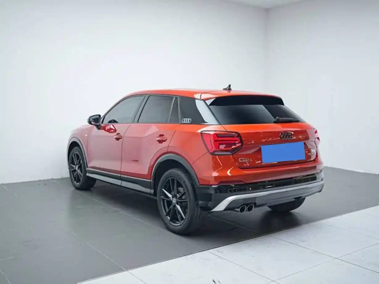 Audi Q2L 2018 35 TFSI Launch Exclusive Edition China VI фото 4