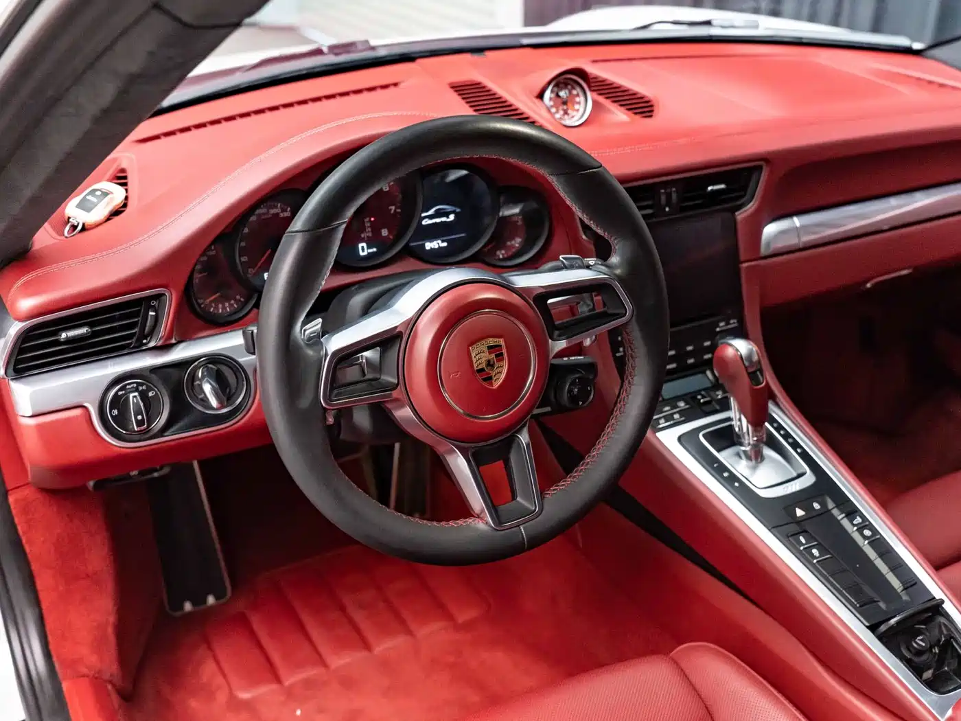 Porsche 911 2016 Carrera Cabriolet 3.0T фото 10
