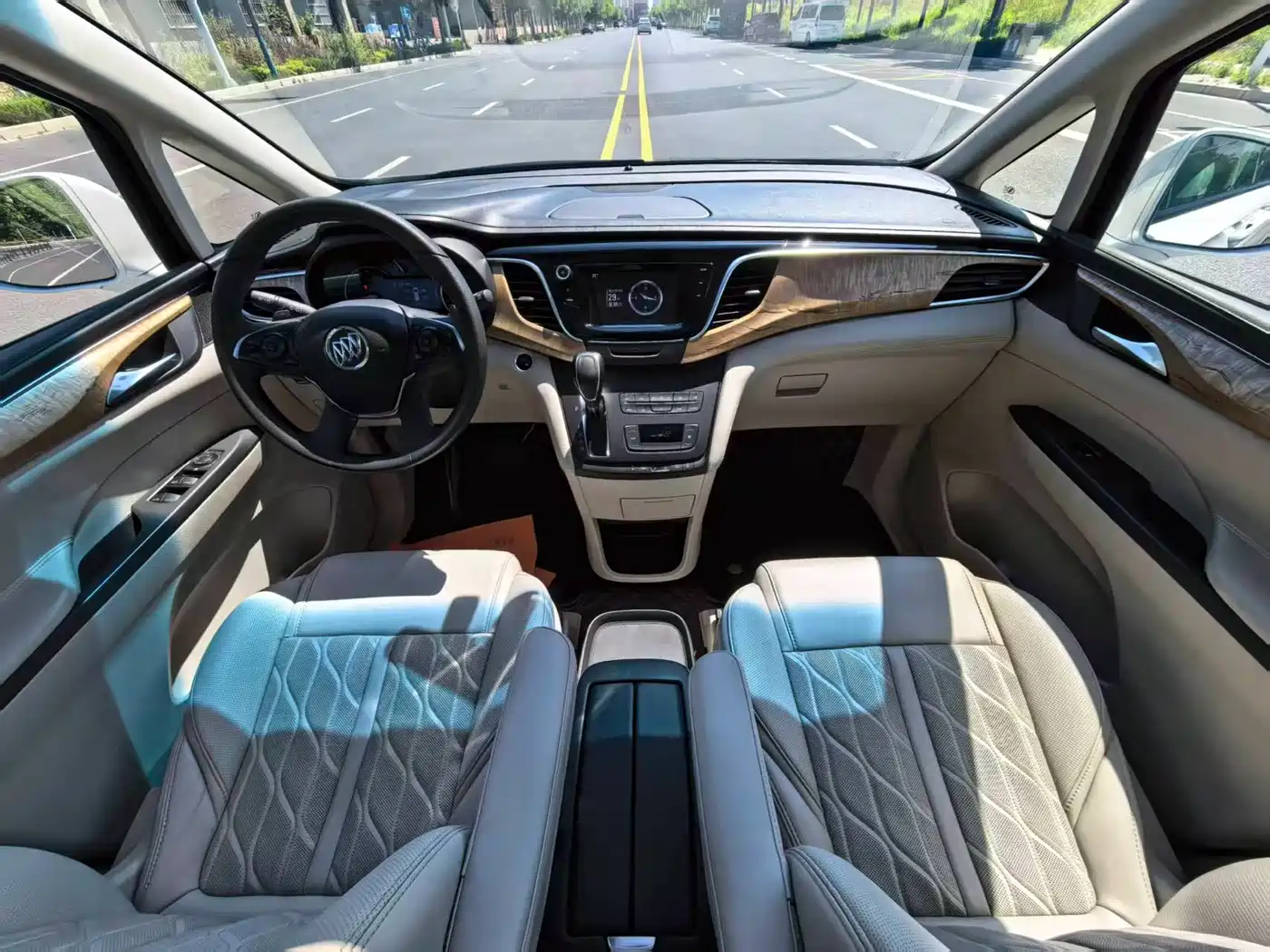 Buick GL8 2017 ES 28T Comfort Type China V фото 11