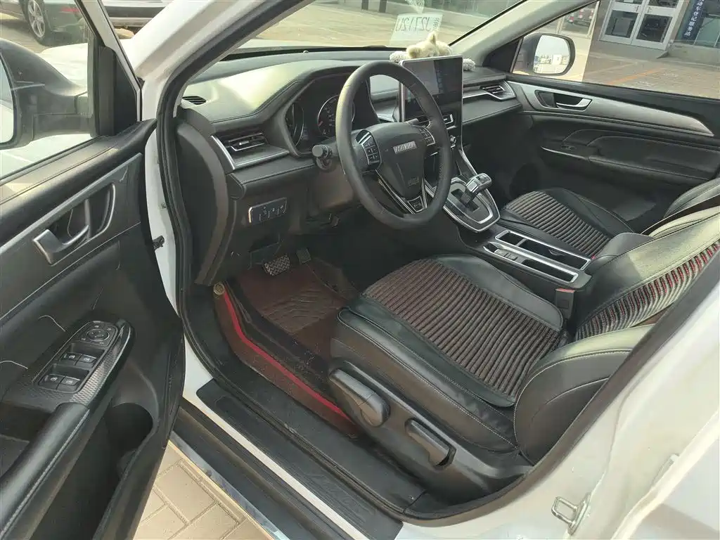 Haval M6 2021 PLUS 1.5T DCT Luxury Smart Connect фото 7