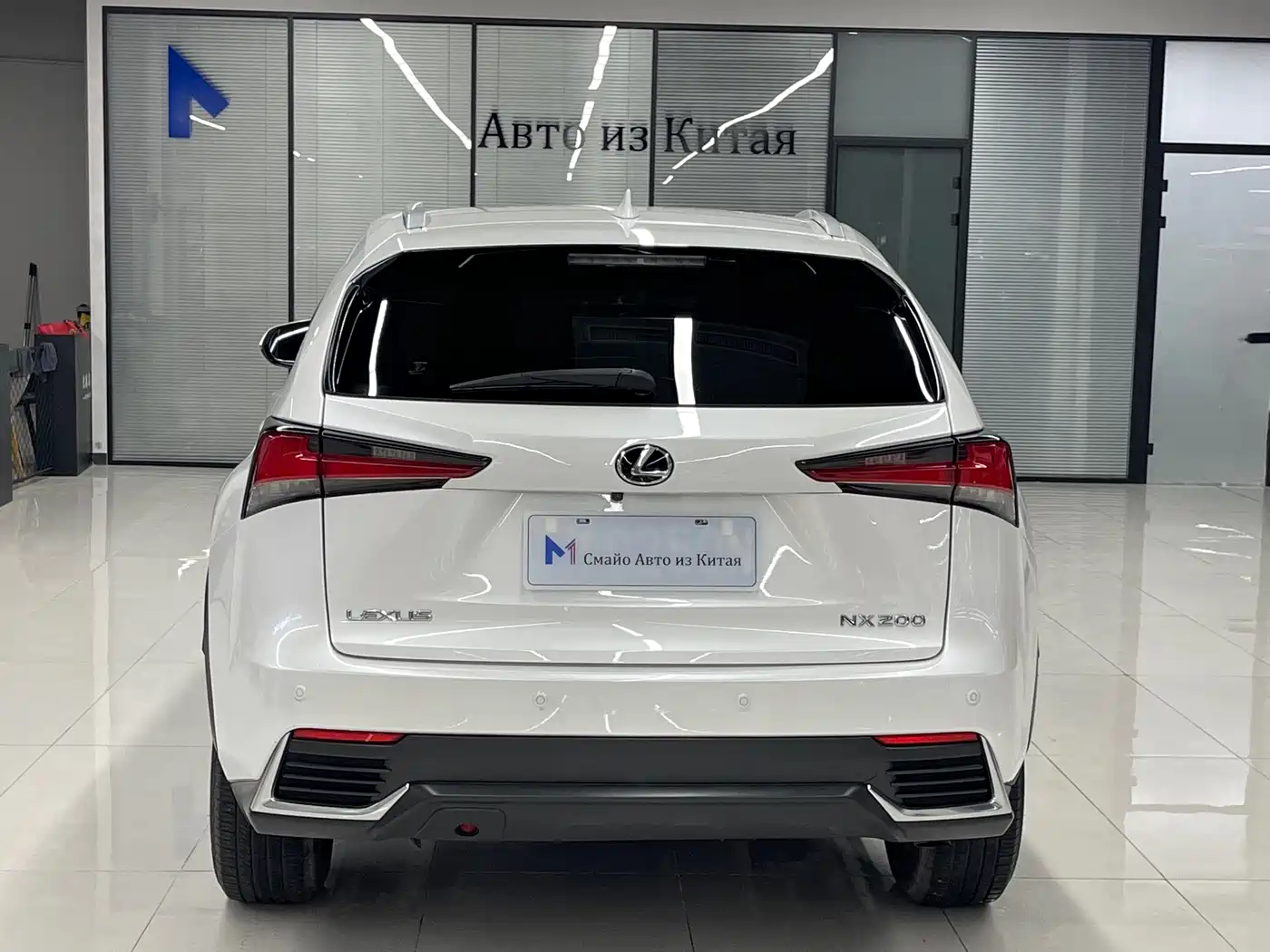 Фото 4 - Lexus NX