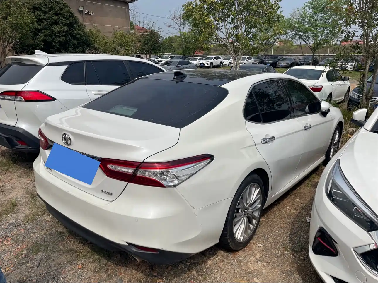 Toyota Camry 2018 2.5G Luxury Edition фото 2