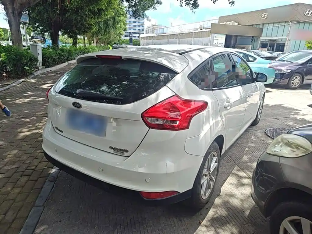 Ford Focus 2015 2015 Hatchback EcoBoost 125 Automatic Premium Trend