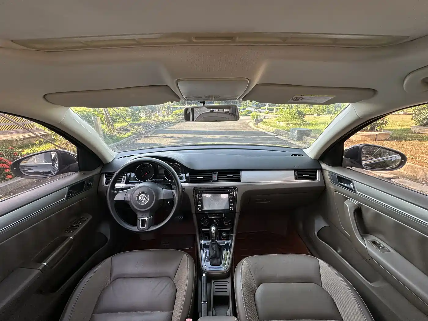 Volkswagen Bora 2014 1.6L Automatic Comfort Edition фото 5