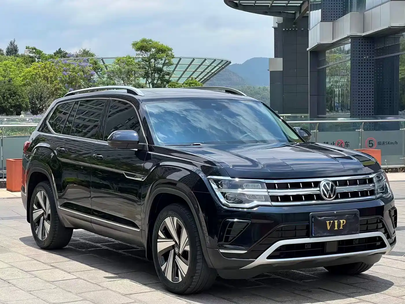 Volkswagen Teramont 2023 380TSI AWD Premium Luxury Edition фото 2