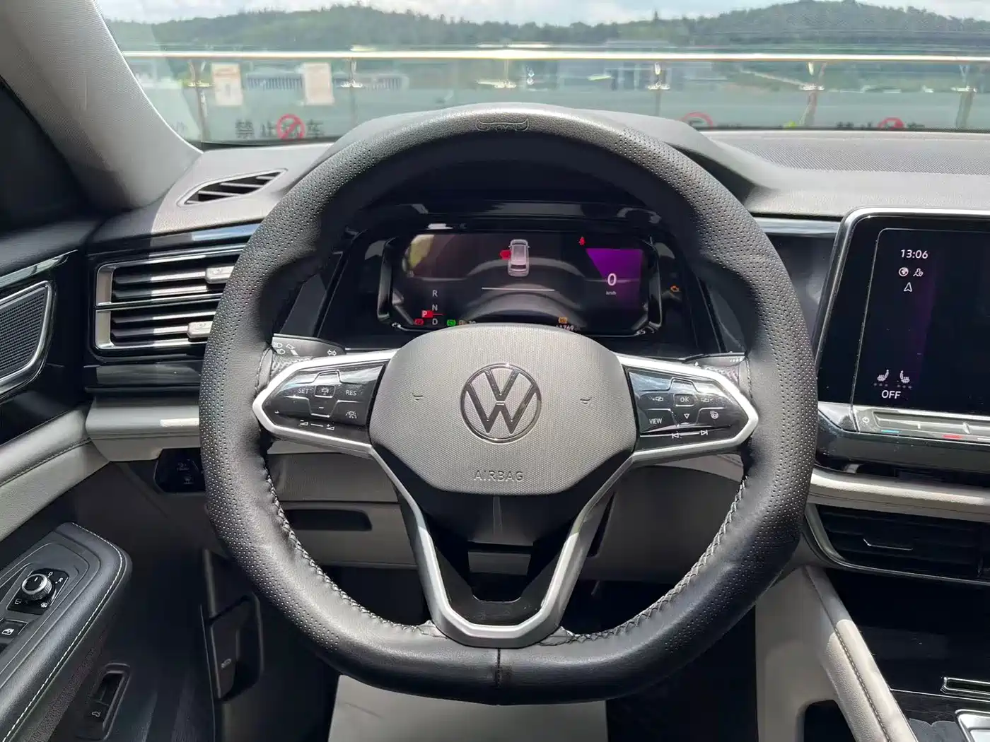 Volkswagen Teramont 2023 380TSI AWD Premium Luxury Edition фото 18
