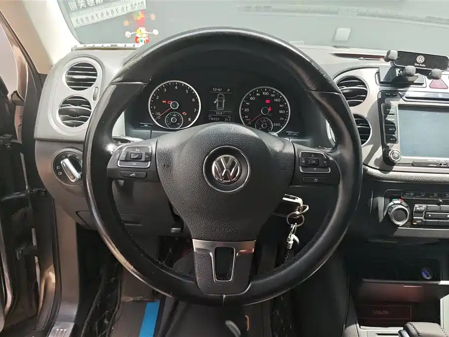 Volkswagen Tiguan 2010 1.8TSI Automatic 2WD Trend фото 15