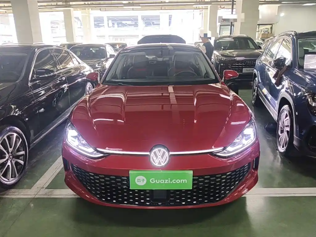 VOLKSWAGEN LINGDU