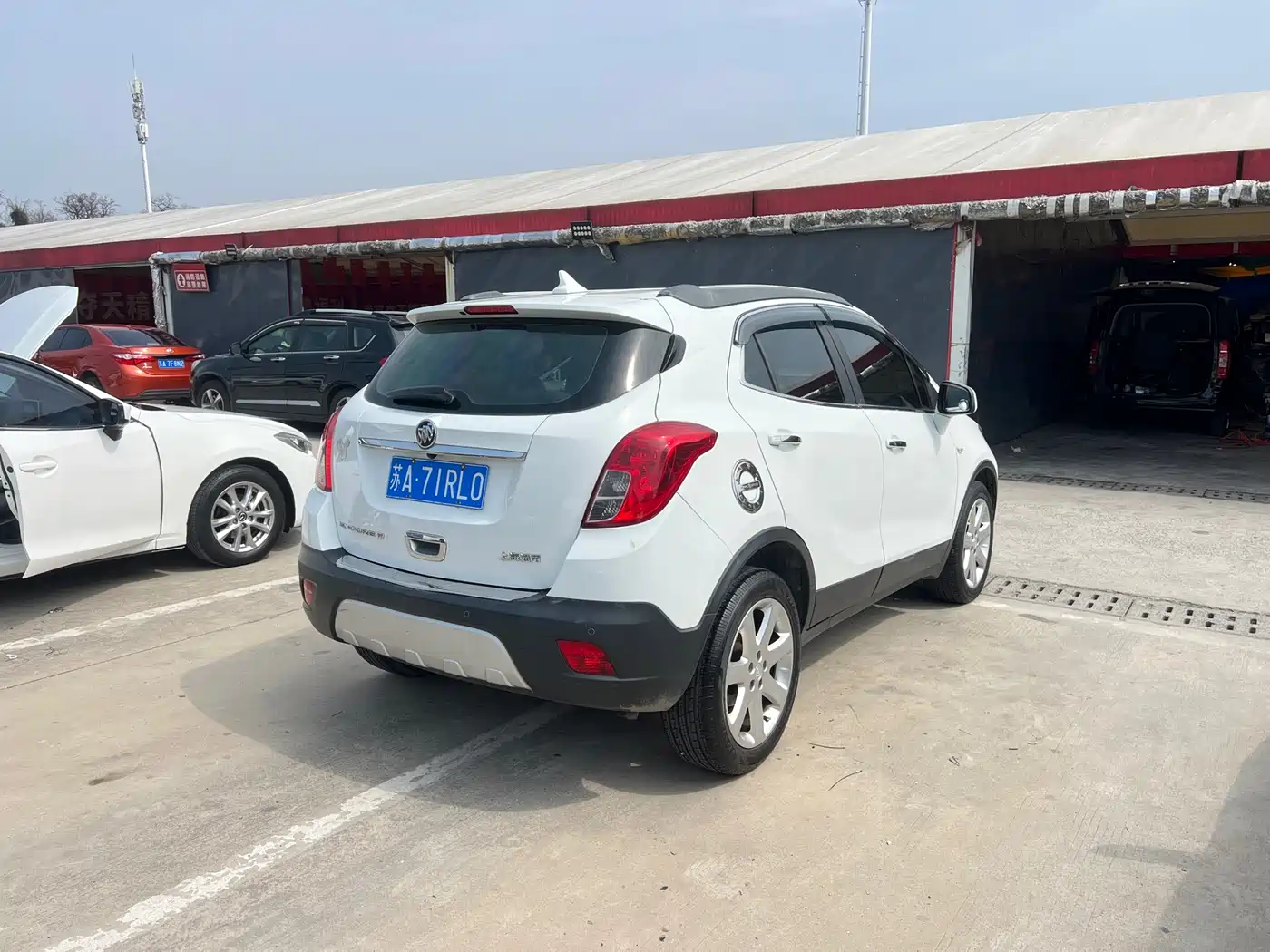 Buick Encore 2013 1.4T Automatic 2WD Leading фото 21