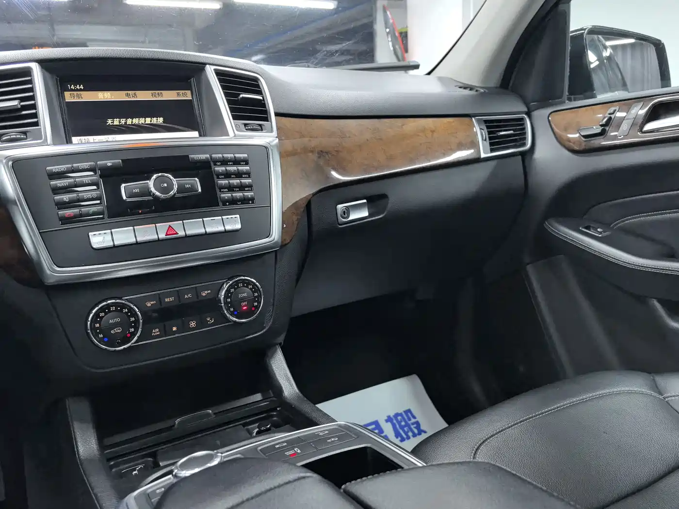 Mercedes-Benz M-Class 2012 Model ML 350 Dynamic фото 11