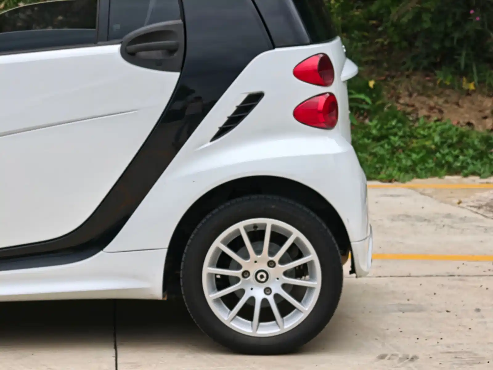 Photo 10 - smart fortwo