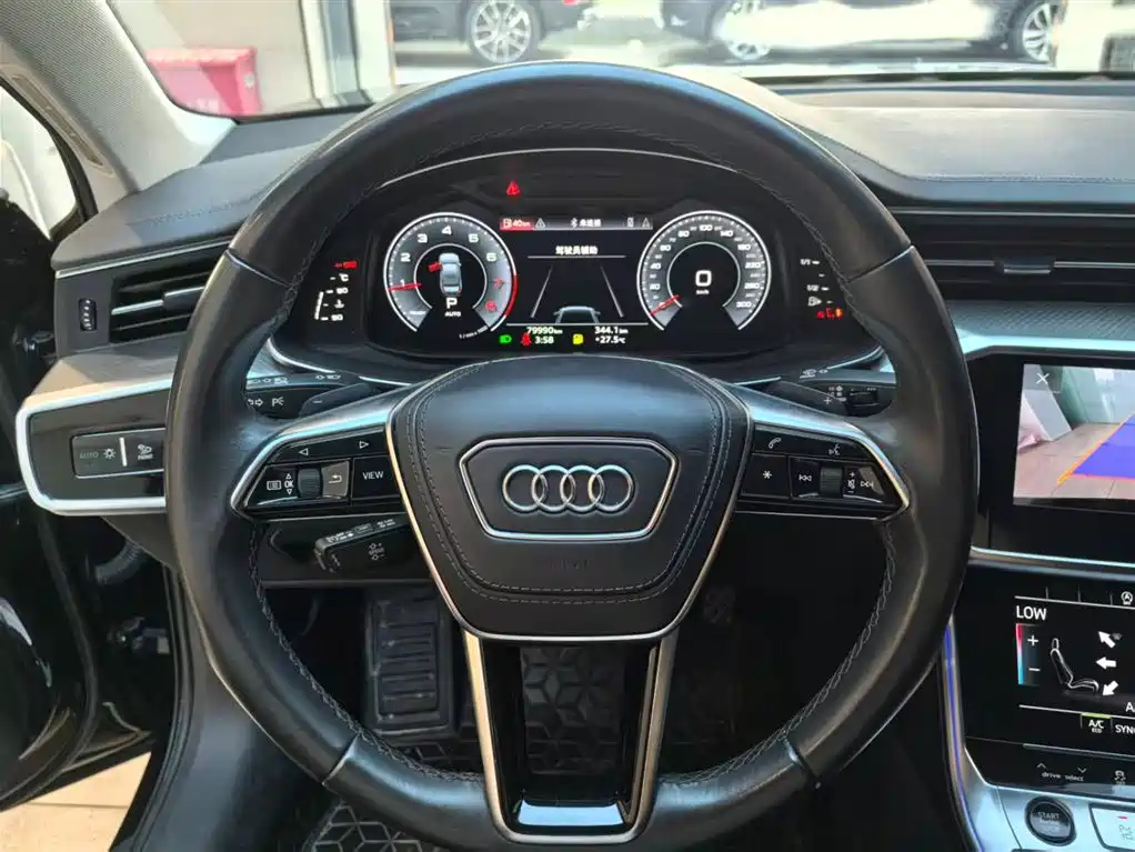 Audi A6L 2023 40 TFSI Luxury Elegance фото 10