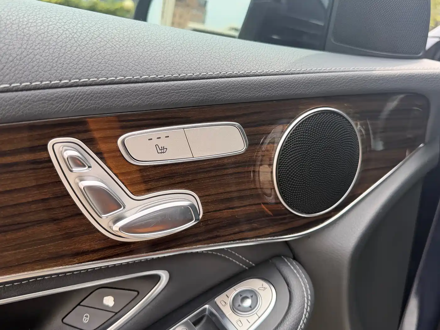 Mercedes-Benz GLC 2017 GLC 260 4MATIC Luxury фото 9