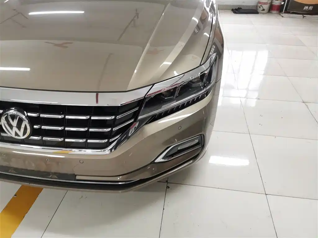 Volkswagen Passat 2019 Model 330TSI Luxury Edition China V фото 15