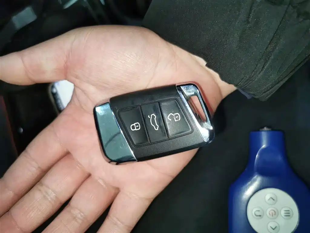 Volkswagen Passat 2019 Model 330TSI Luxury Edition China V фото 14