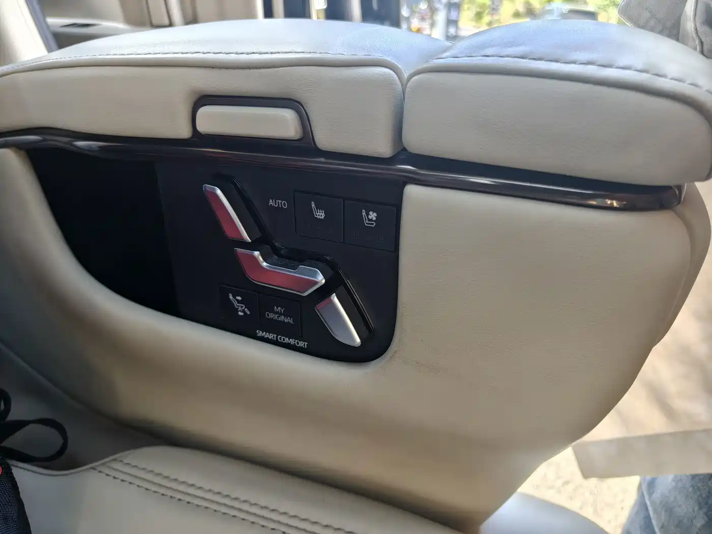 Toyota Vellfire 2024 2024 Crown Hybrid 2.5L Executive Premium Edition