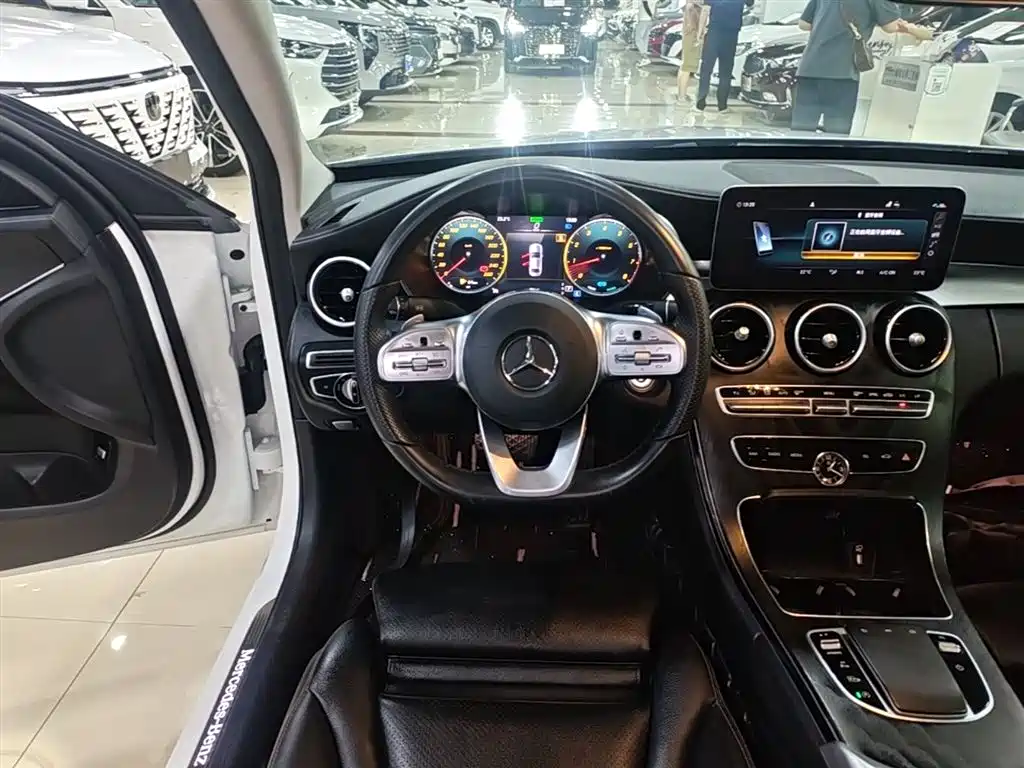 MERCEDES-BENZ CLASS C