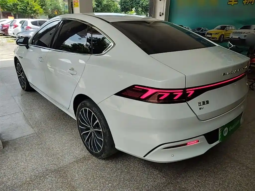 BYD Qin PLUS 2023 Champion Edition EV 610KM Excellence фото 5
