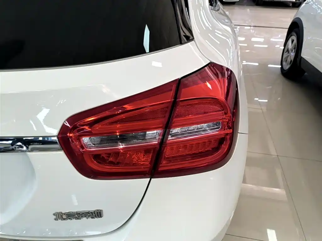 Mercedes-Benz GLA 2016 GLA 200 Fashion фото 8
