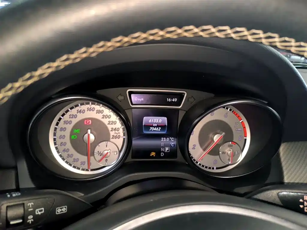 Mercedes-Benz GLA 2016 GLA 200 Fashion фото 12