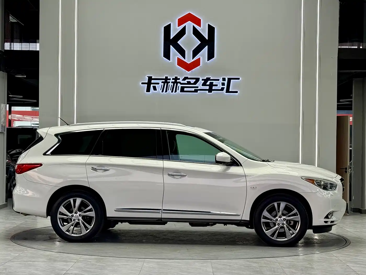 Infiniti JX 2013 JX35 AWD All-Round Edition фото 7