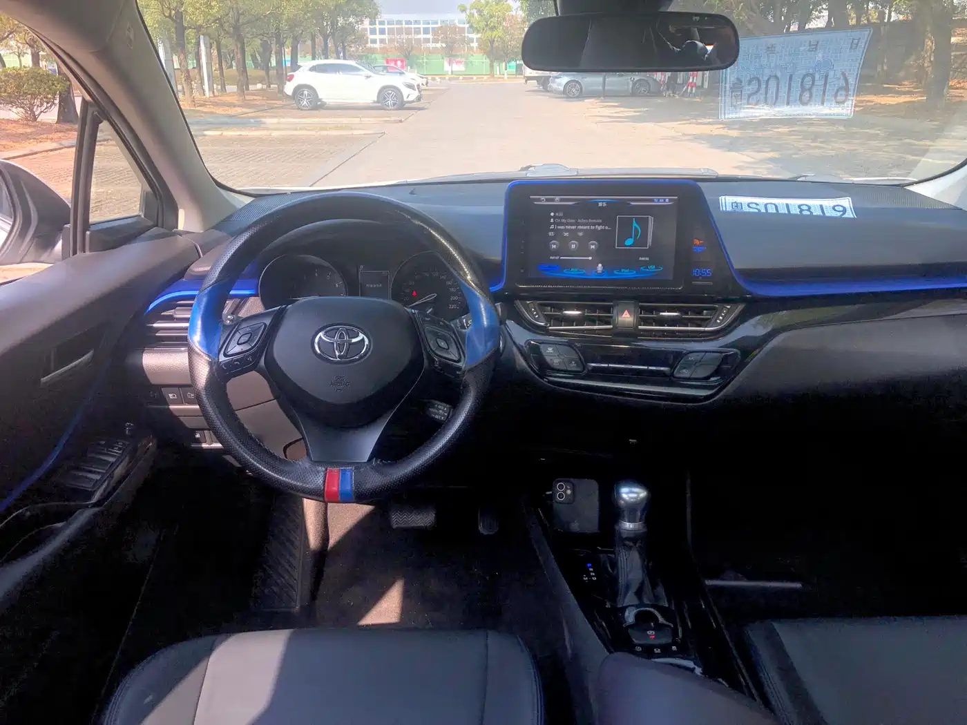 Toyota C-HR 2020 Model 2.0L Leading фото 22