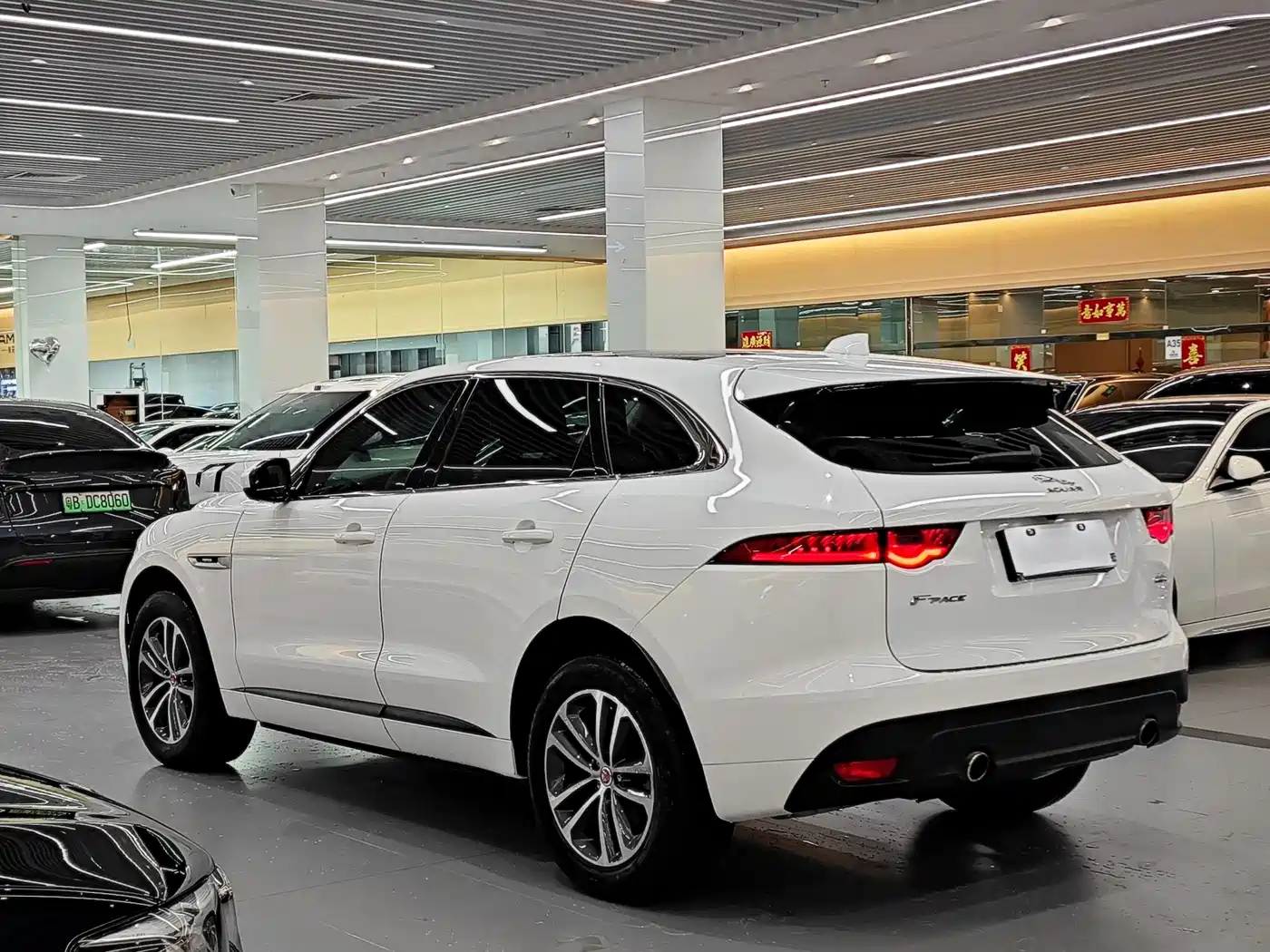 Jaguar F-PACE 2017 2016 3.0 SC 4WD R-Sport