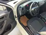 Photo 16 - Volkswagen Jetta
