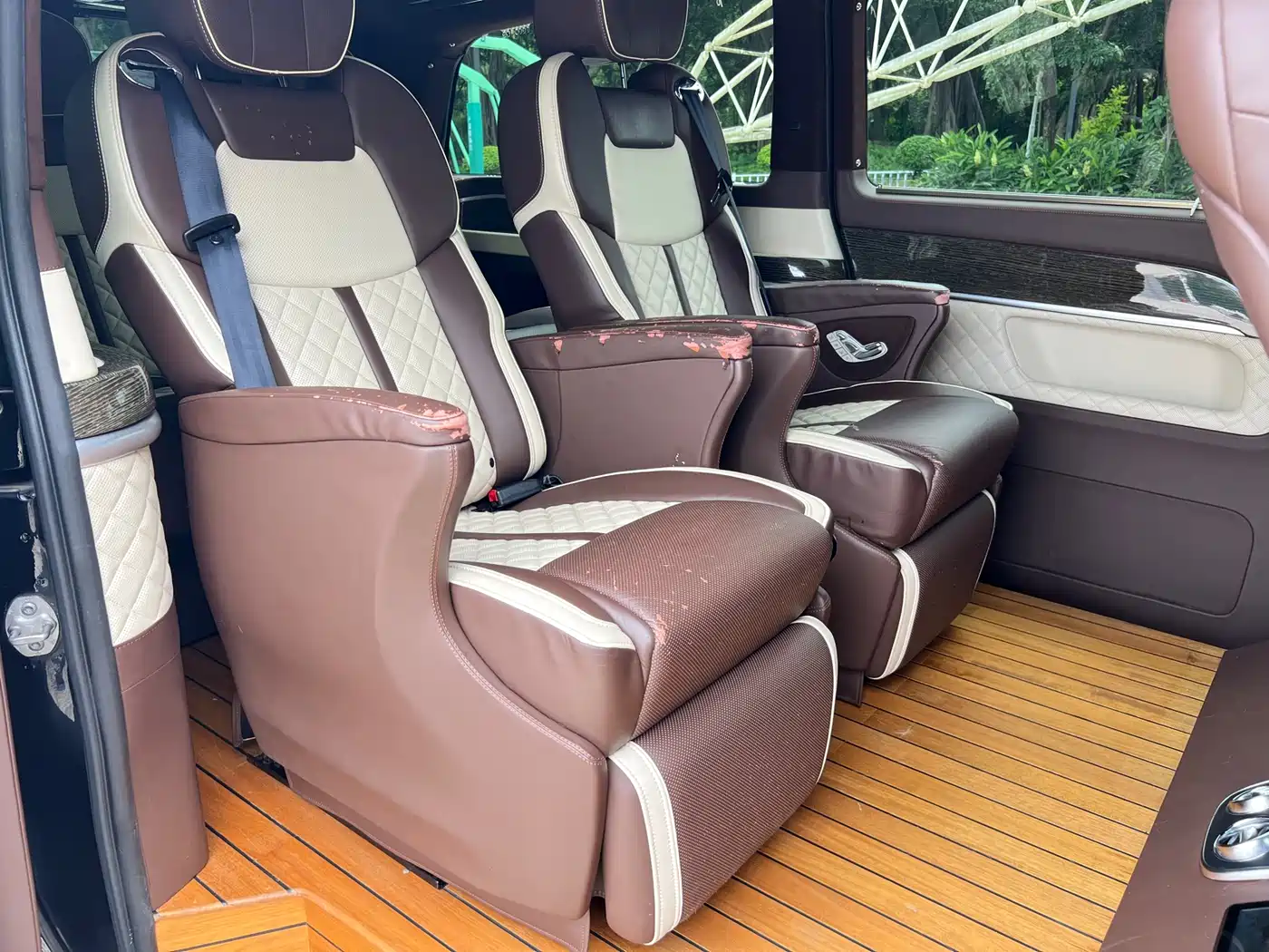 Mercedes-Benz V-Class 2018 V 260 L Premium Long Wheelbase Edition China VI фото 13