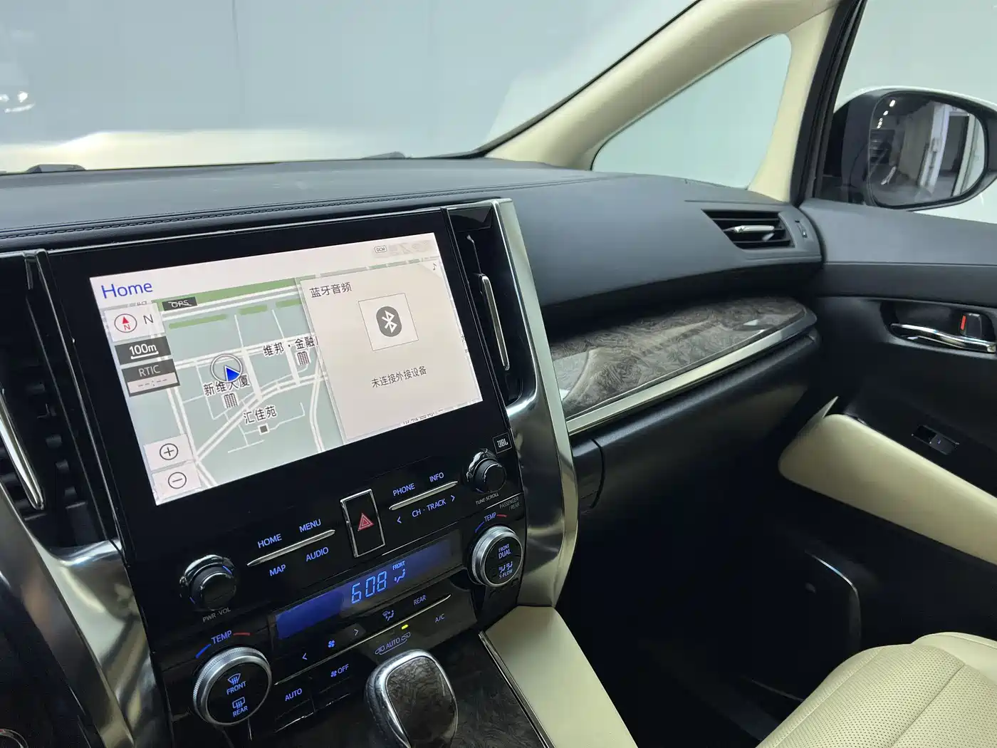 Toyota Alphard 2021 Hybrid 2.5L Premium фото 14