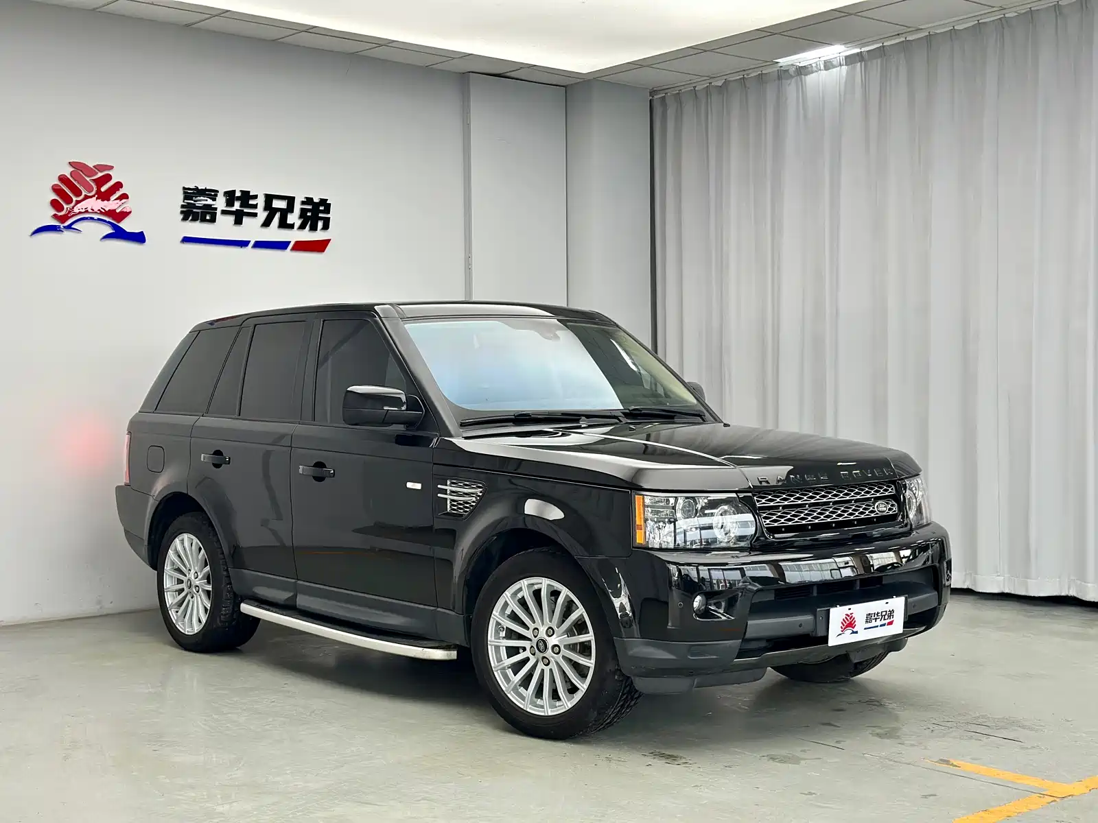 صورة 5 - Land Rover Range Rover Sport