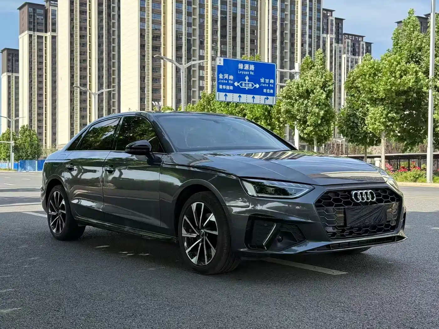 Audi A4L 2022 40 TFSI Luxury Dynamic фото 3