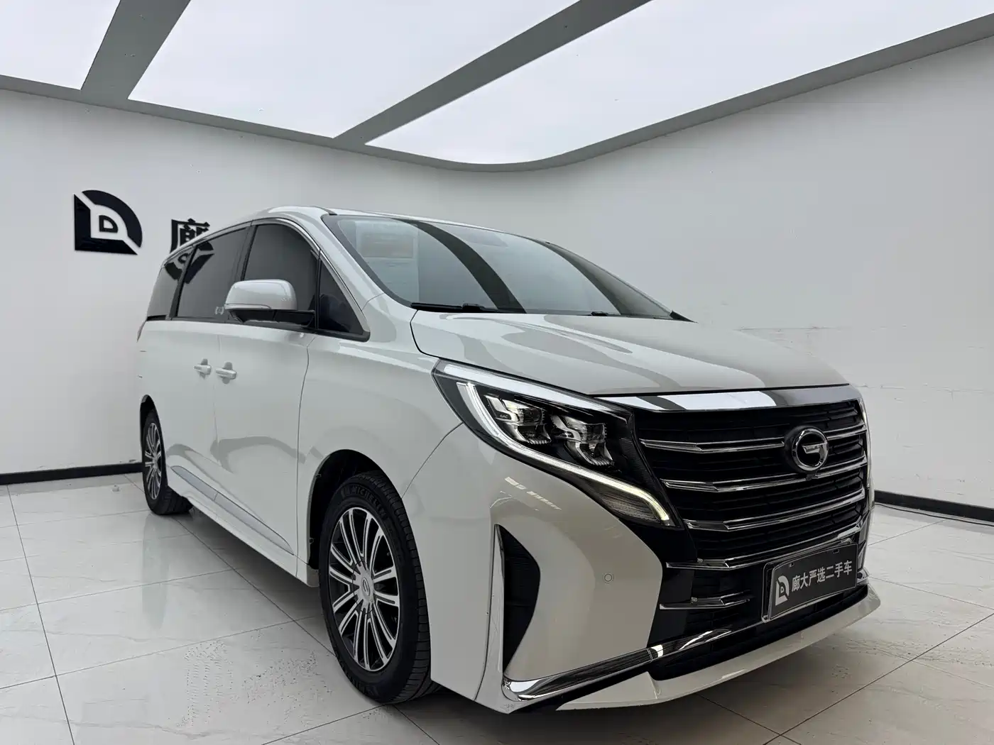 GAC Trumpchi Trumpchi M8 2023 Leading Series 390T Prestige Edition фото 3