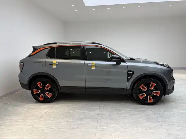 Lynk & Co 01 2019 2.0T 2WD Pro Edition China V фото 7