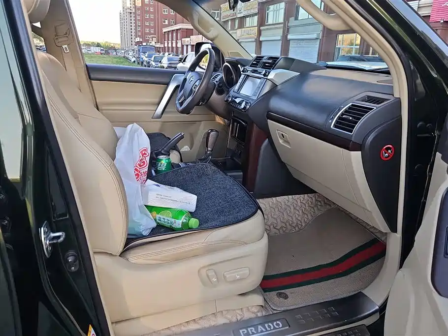 Toyota Prado 2014 4.0L Automatic TX-L фото 8