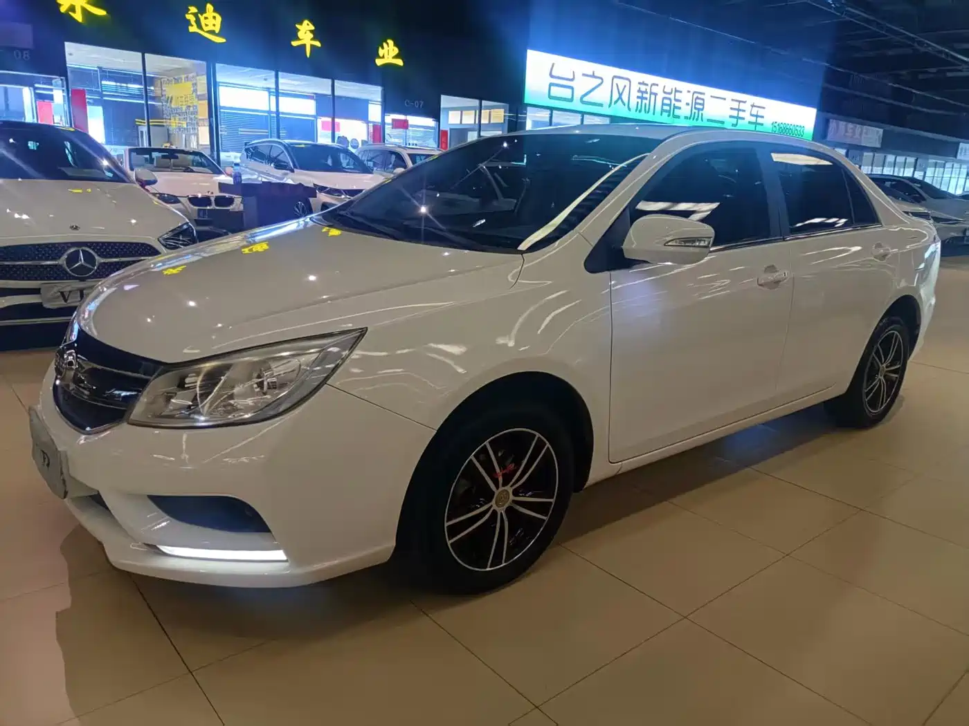 BYD Surui 2015 Facelift 1.5L Manual Luxury фото 3